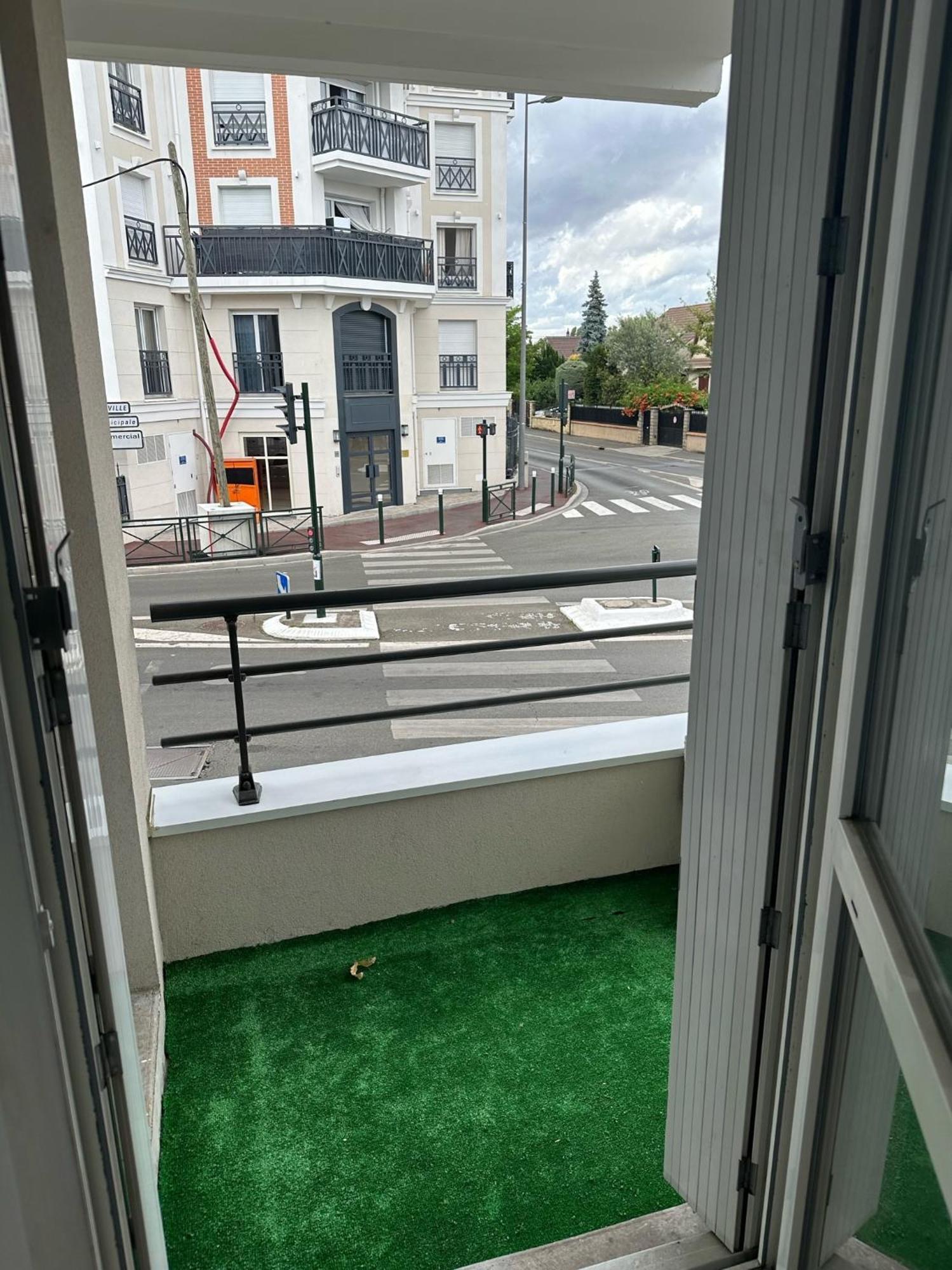 Appartement Cosy Proche Stade De France - Jo Paris 2024 Le Blanc-Mesnil Eksteriør billede